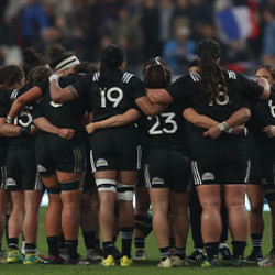 Black Ferns huddle 1566170103